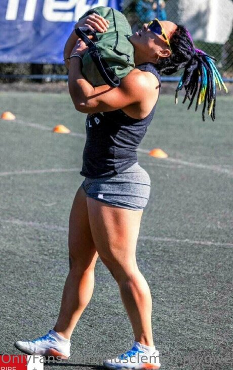 Queenmuscleavery exclusive pornstar archive