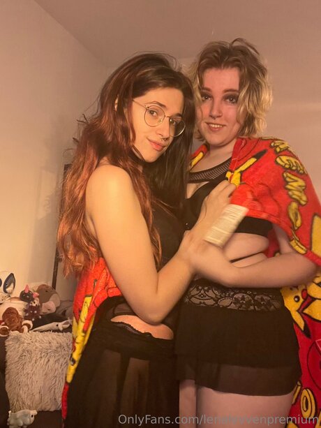 Lenalevvenxo model beautiful picture