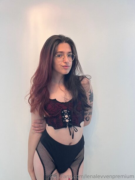 Lenalevvenxo model nice picture