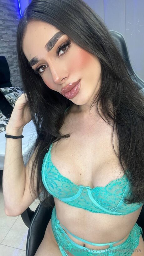 Queenjohana model exclusive image