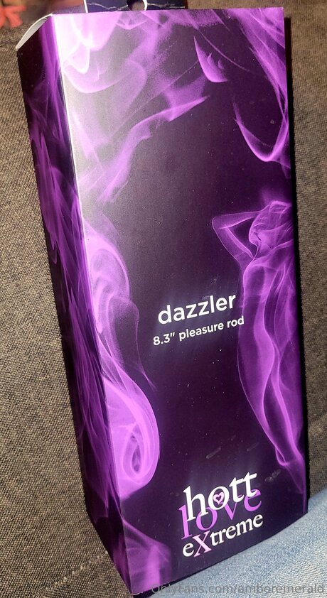 Amberemerald porn model pic