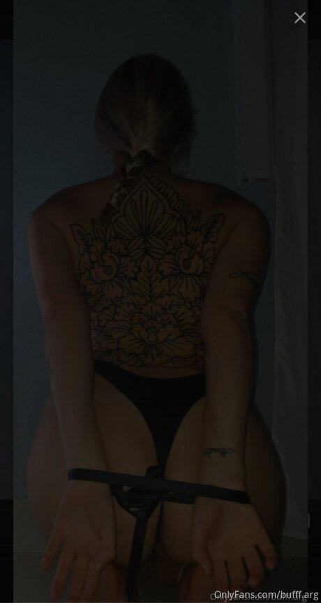 Bufff Arg model pornographic photo