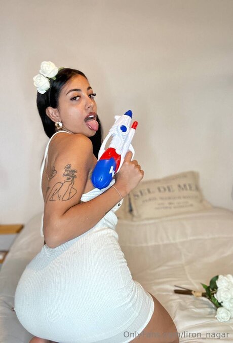 Liron Nagar star perfect galleries