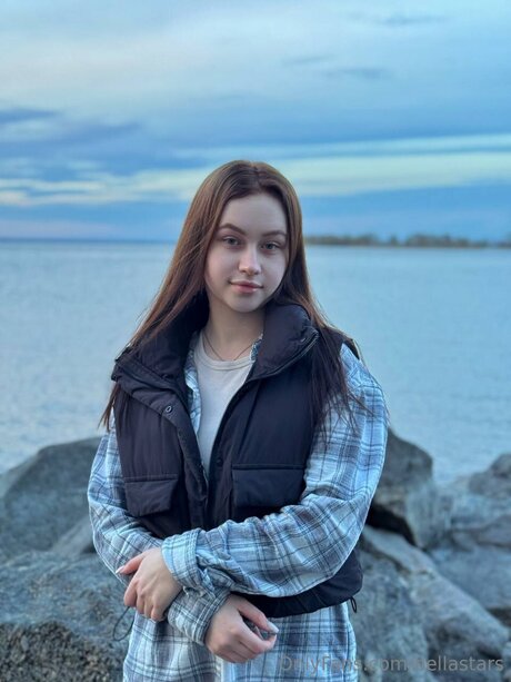 Bellastars nude model photos