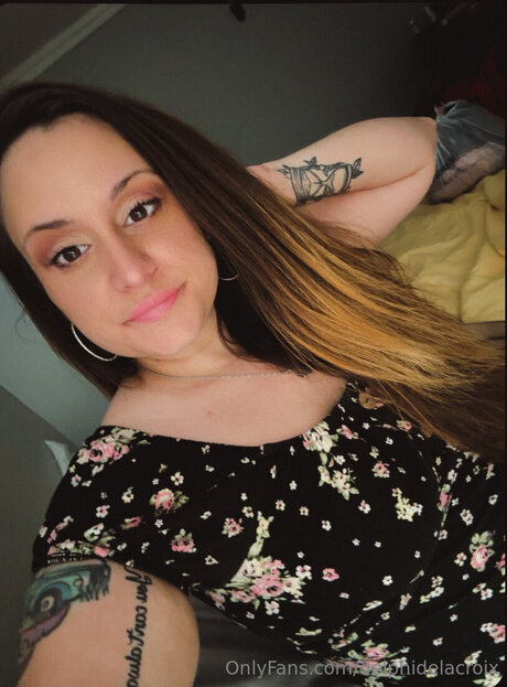 Delphidelacroix pornographic model gallery