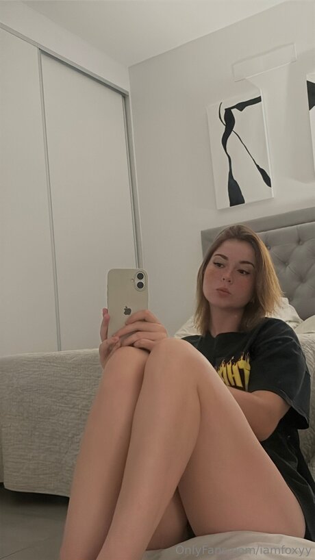 Iamfoxyy sex pornstar gallery