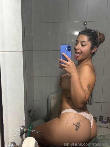 Rosaasld exclusive star photos