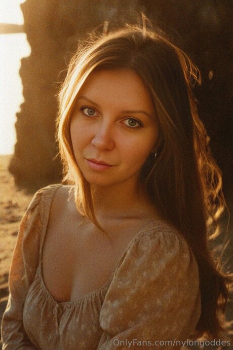 Nylongoddes nude model gallery