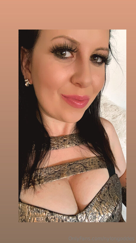 Nylongoddes nude actress archive