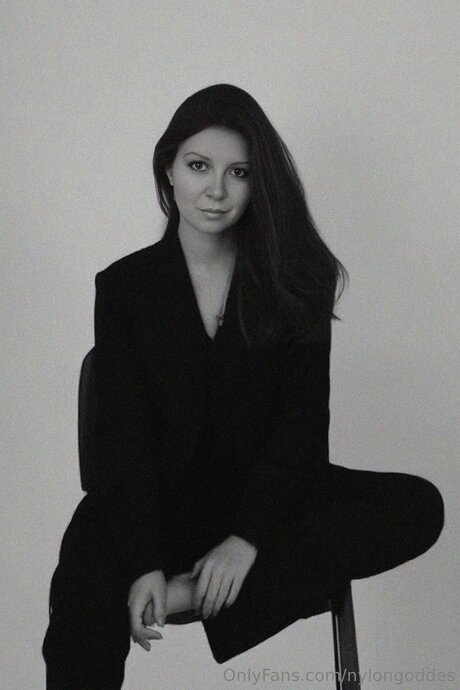 Nylongoddes perfect star pics