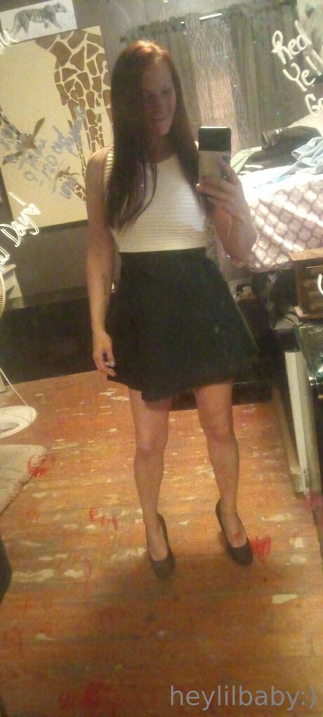 Heylilbaby model top img