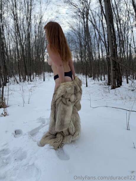 Duracell22 model pretty image