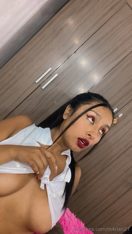 M4rian27 pretty model pictures