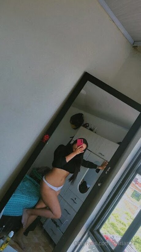 M4rian27 sex model galleries