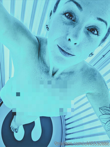 U445532880 nude model picture