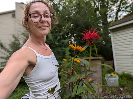 U445532880 model exclusive pics