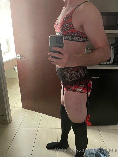 Sissycece hot star images