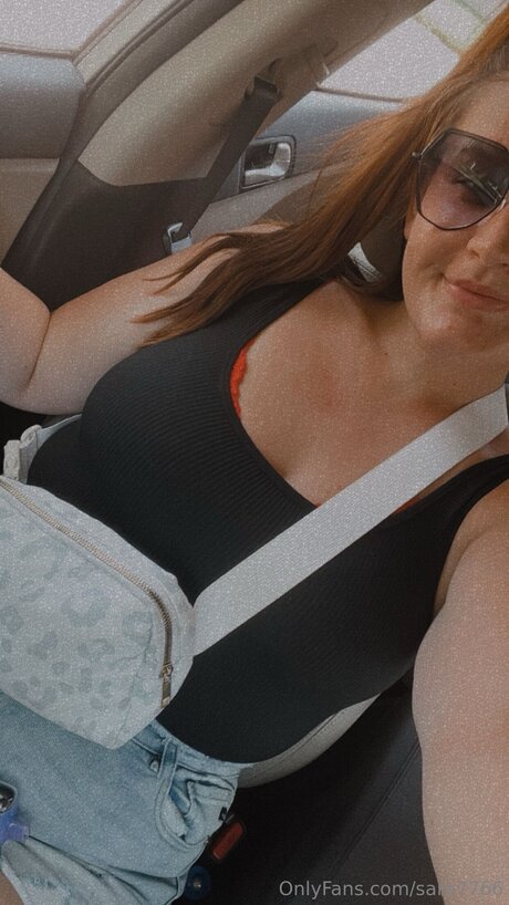 Sara7766 xxx model photo