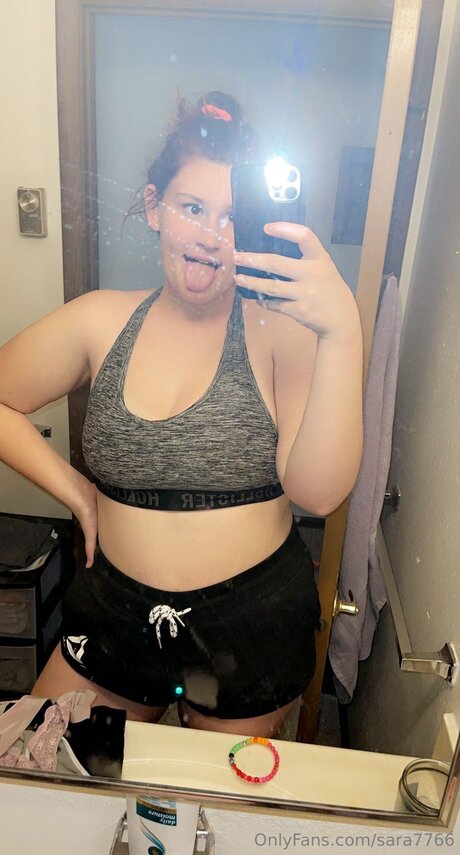 Sara7766 exclusive model pics