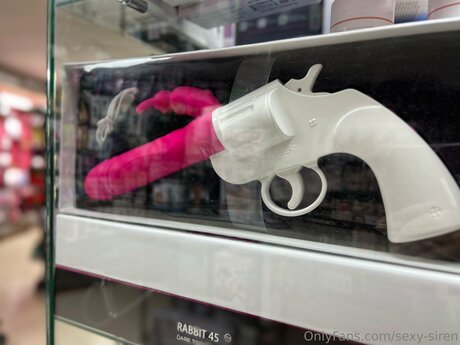 Sexy Siren high quality pornstar gallery