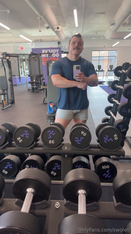 Swoleli beautiful model image