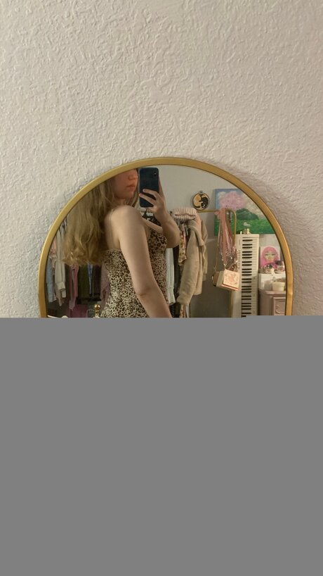 Lizlavenderx exclusive model picture