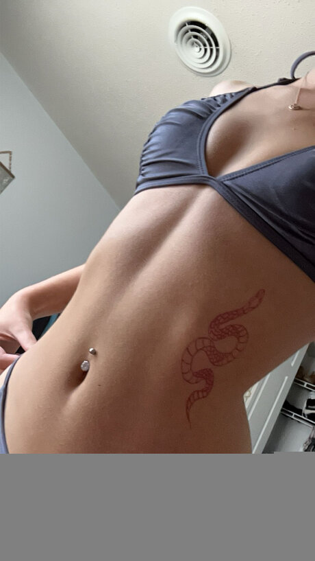 Peyroseee naked actress pic