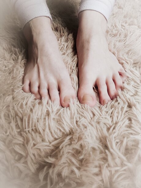 Goddessblondiefeet Profile pic