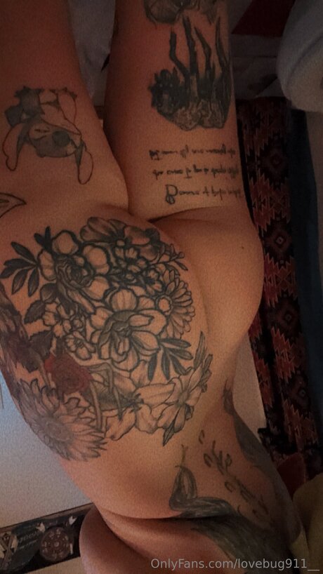 Lovebug911 xxx pornstar gallery