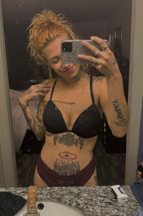 Lovebug911 model pornographic photos