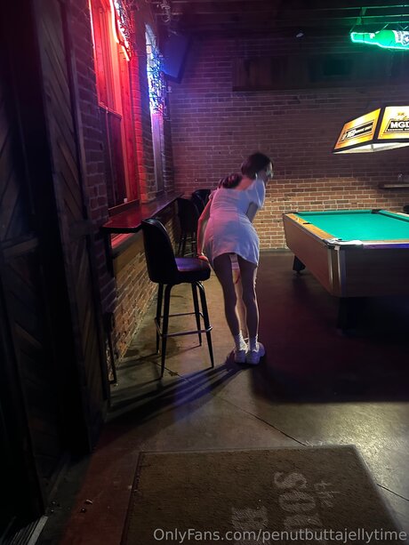 Penutbuttajellytime nudes actress galleries