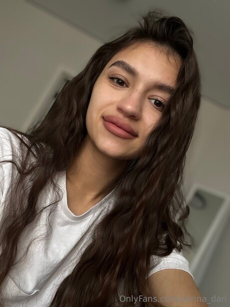 Darina Dari star nice galleries