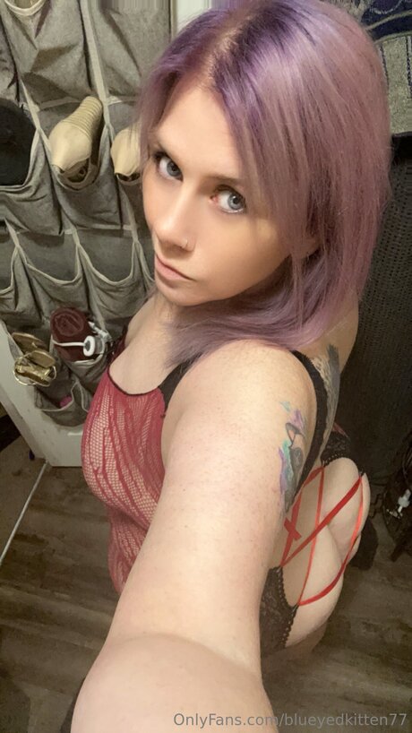 Blueyedkitten77 perfect actress photo