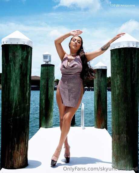 Skyuncensored free model gallery