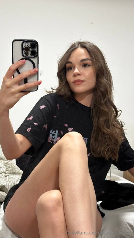 Bananaju1ce sex actress gallery