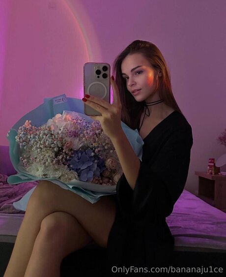 Bananaju1ce sex actress img