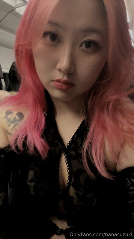 Nanasuzuki xxx actress photo