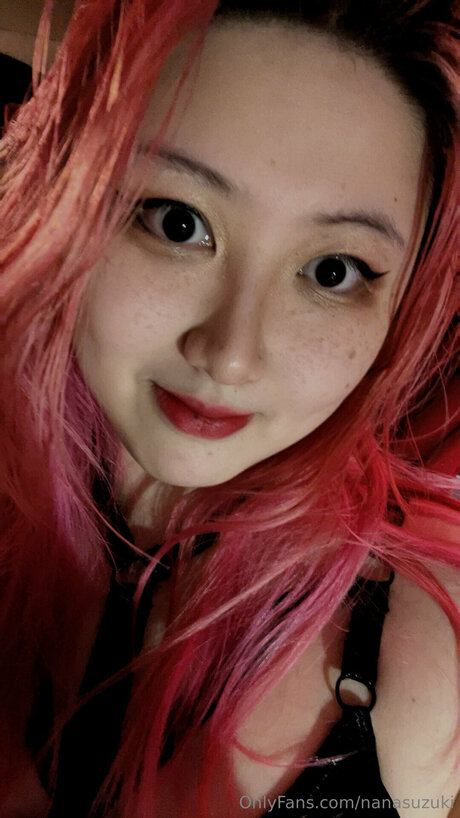 Nanasuzuki naked star pic