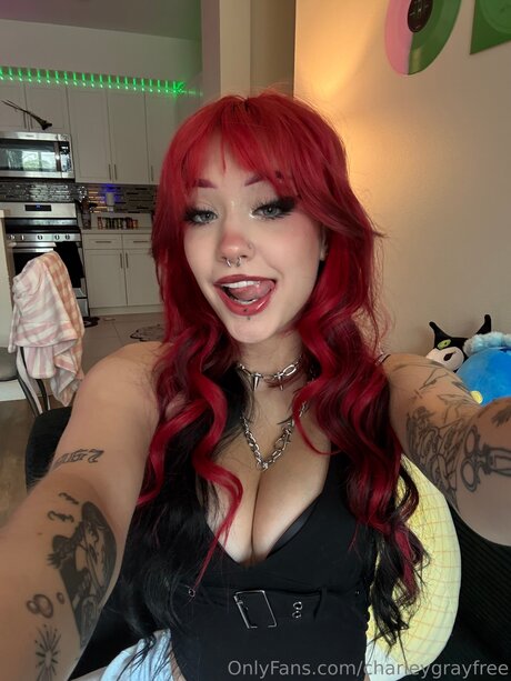 Charleygrayfree best model archive