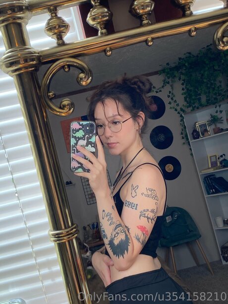 Jenna Benna nude star pics