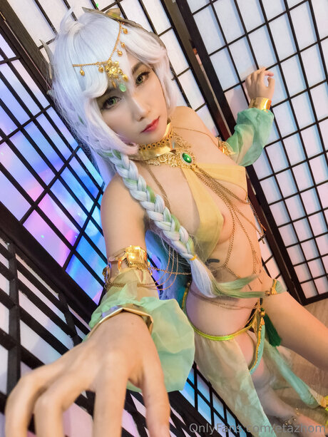 Etazhom top model pic