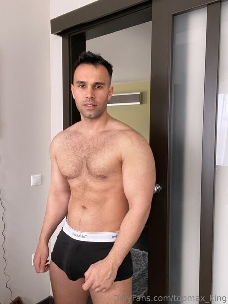 Topmax King model erotic images