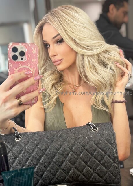 Caprisunbunnyvip star nice picture