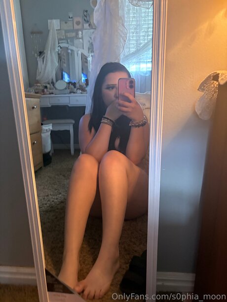 S0phia Moon best star pics