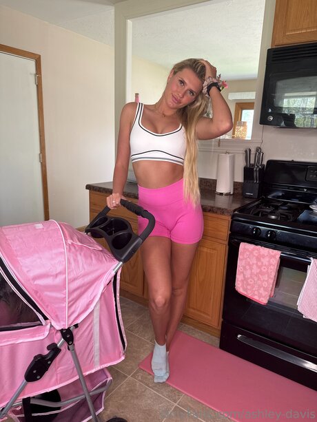 Ashley Davis nice actress images