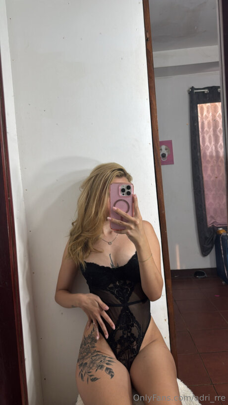 Adri Rre art pornstar img