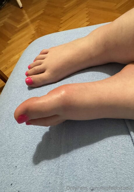 Bigfeetstudio exclusive pornstar gallery