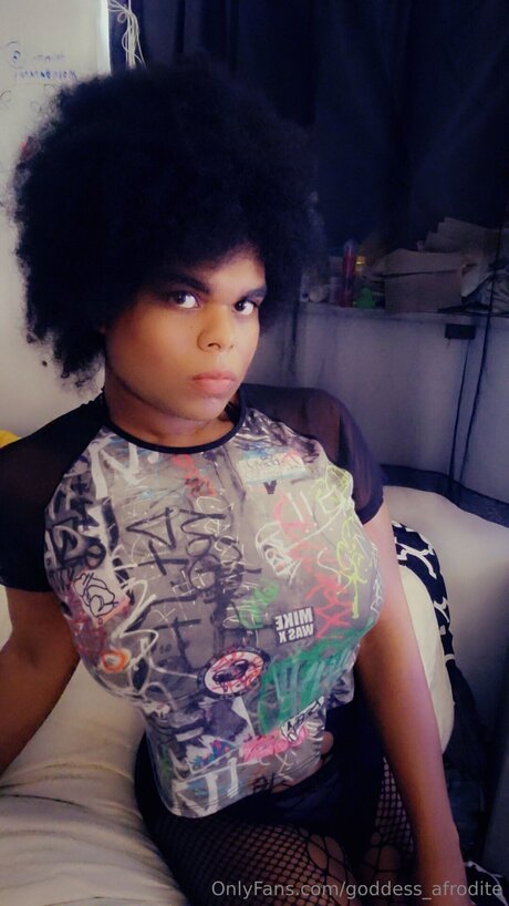 Goddess Afrodite top model img