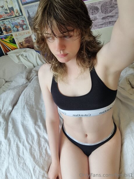 Fembii1 model hot picture