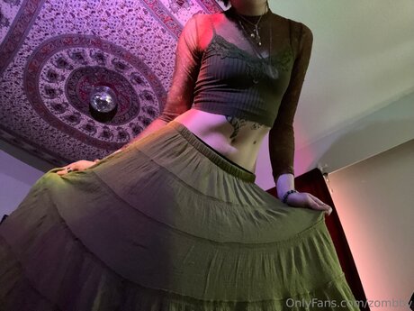 Zombby exclusive pornstar picture